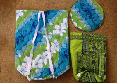 A large and small ipu bag set in the reversible Blue pattern.