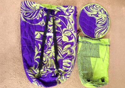 A large and small ipu bag set in the reversible Purple pattern.