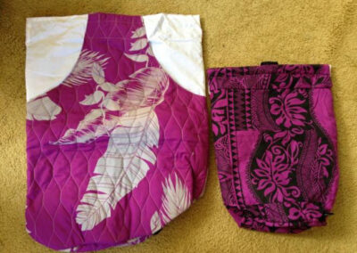 A large and small ipu bag set in the reversible Violet-Gray pattern.